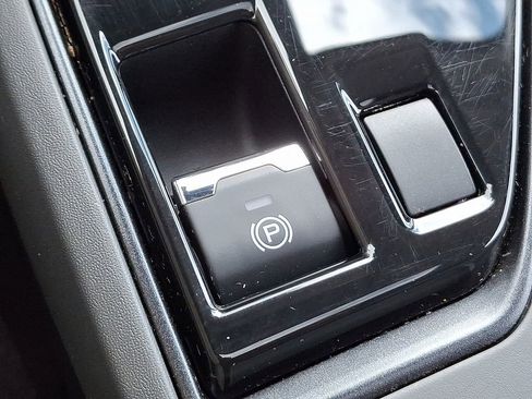 Certified 2024 Subaru Crosstrek 2.5i Limited image 24