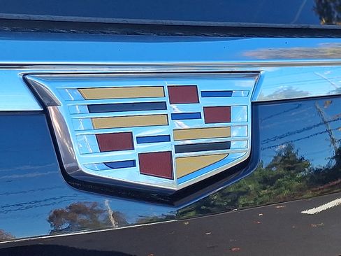 Used 2023 Cadillac Escalade ESV Premium Luxury image 30