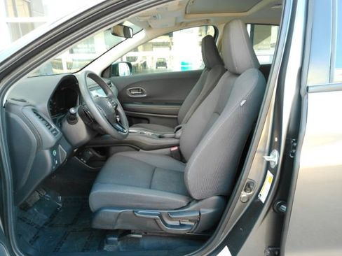 Used 2022 Honda HR-V EX image 16