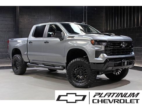 Used 2025 Chevrolet Silverado 1500 LT Trail Boss w/ Convenience Package II AWD/4WD image 1