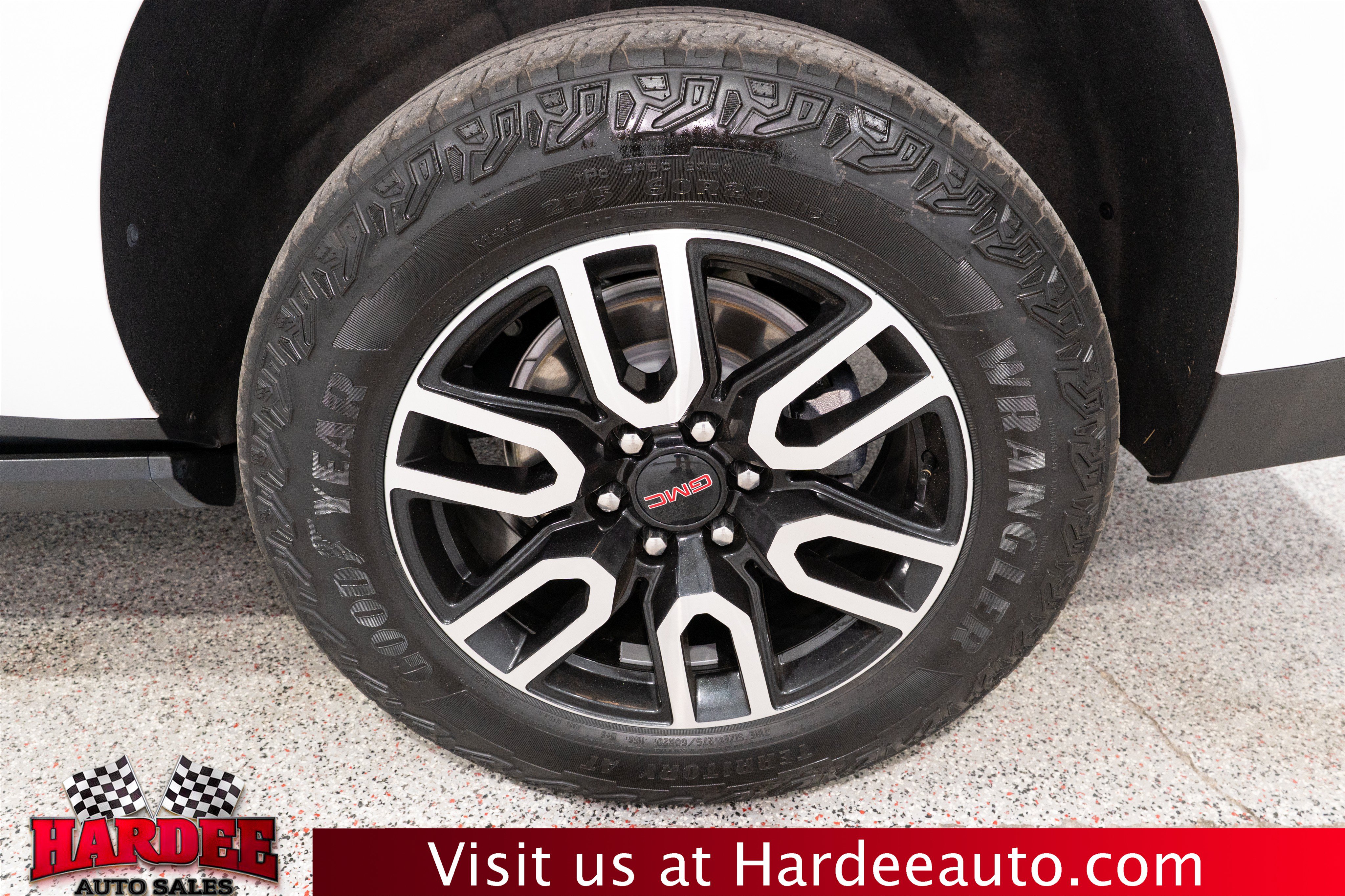 Used 2023 GMC Yukon XL AT4 AWD/4WD image 10