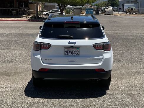 Used 2022 Jeep Compass Limited AWD/4WD image 5
