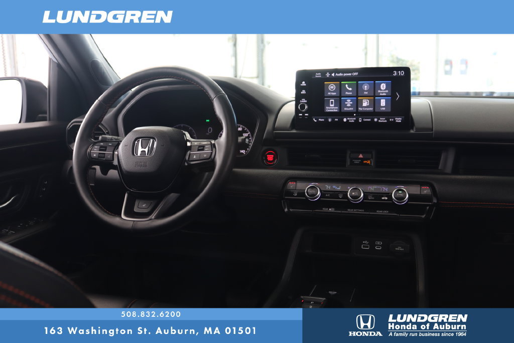 Used 2025 Honda Pilot TrailSport image 5