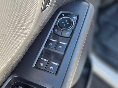 Used 2025 Ford Expedition Max Active AWD/4WD image 29
