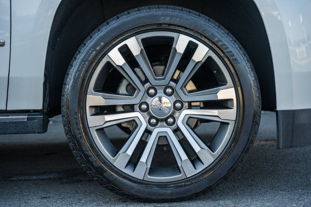 Used 2019 GMC Yukon Denali w/ Denali Ultimate Package AWD/4WD image 28