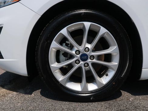 Used 2019 Ford Fusion SE FWD image 54