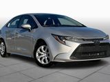 Used 2022 Toyota Corolla LE image 2