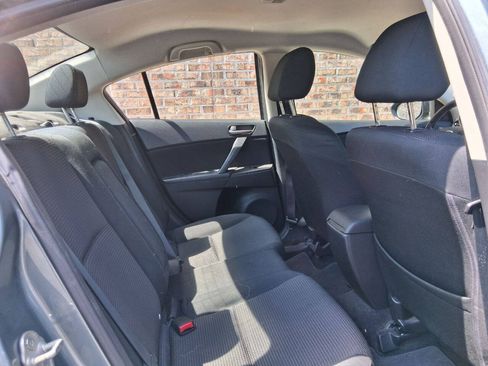 Used 2012 MAZDA MAZDA3 i Touring FWD image 12