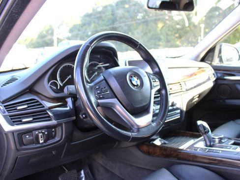 Used 2015 BMW X5 xDrive35d image 15