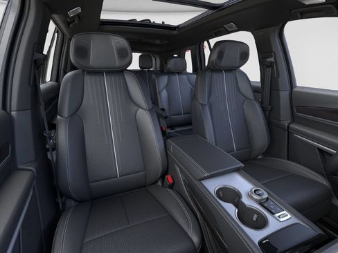 New 2026 Cadillac Vistiq Sport w/ LPO, Floor Liner Package AWD/4WD image 16
