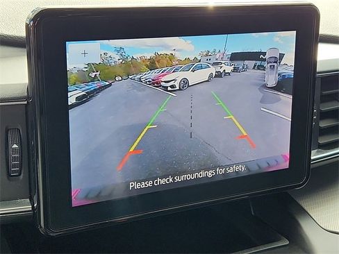 Used 2020 Ford Explorer XLT w/ Equipment Group 202A image 18