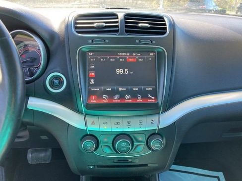Used 2013 Dodge Journey Crew FWD image 19