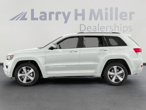 Used 2016 Jeep Grand Cherokee Overland w/ Advanced Technology Group image 3