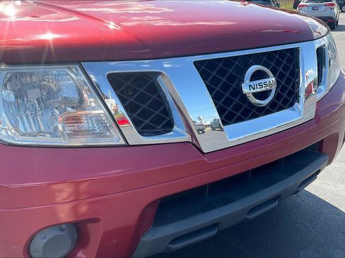 Used 2018 Nissan Frontier SV image 29