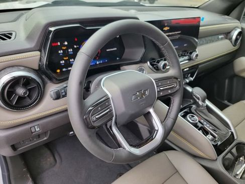 New 2026 Chevrolet Colorado ZR2 AWD/4WD image 11