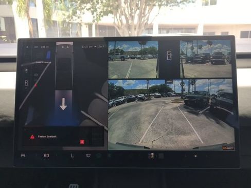 Used 2024 Tesla Cybertruck AWD Crew Cab image 23