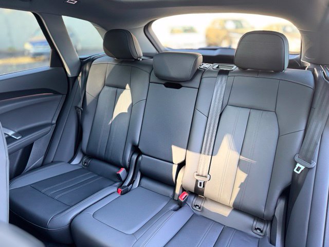 New 2026 Audi Q5 Premium Plus AWD/4WD image 22