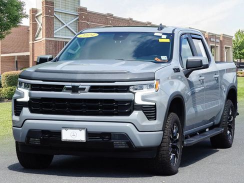 Used 2024 Chevrolet Silverado 1500 RST w/ Convenience Package II AWD/4WD image 4