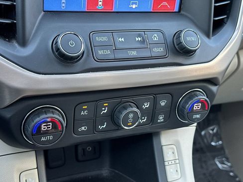 Used 2017 GMC Acadia Denali w/ Technology Package AWD/4WD image 25