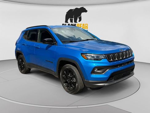 New 2026 Jeep Compass Latitude AWD/4WD image 1