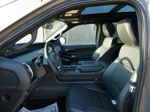 New 2027 Ford Expedition Platinum w/ Stealth Appearance Package AWD/4WD image 16