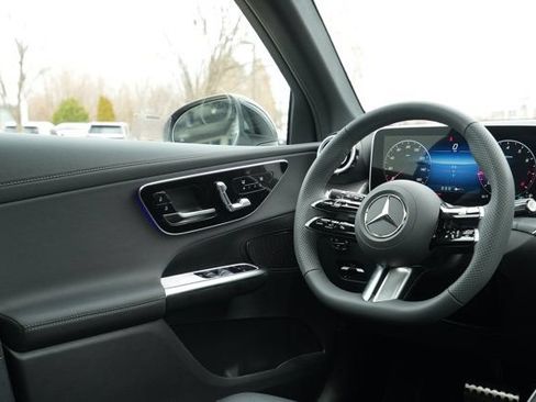 Used 2026 Mercedes-Benz GLC 300 4MATIC image 24