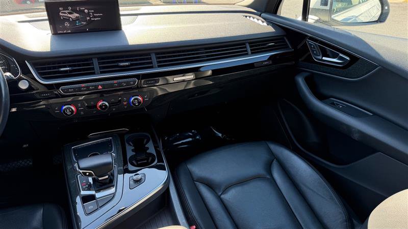 Used 2019 Audi Q7 3.0T Premium w/ Convenience Package AWD/4WD image 19