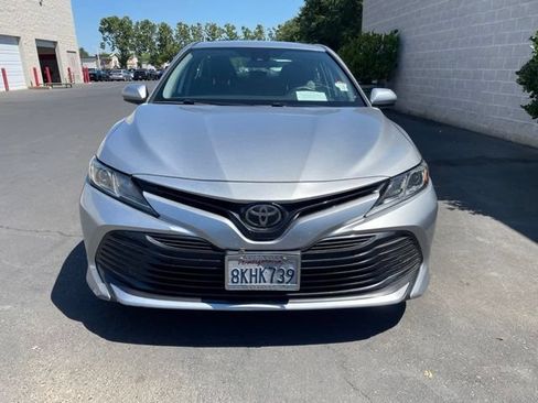 Used 2019 Toyota Camry LE w/ Carpet Mat Package FWD image 2
