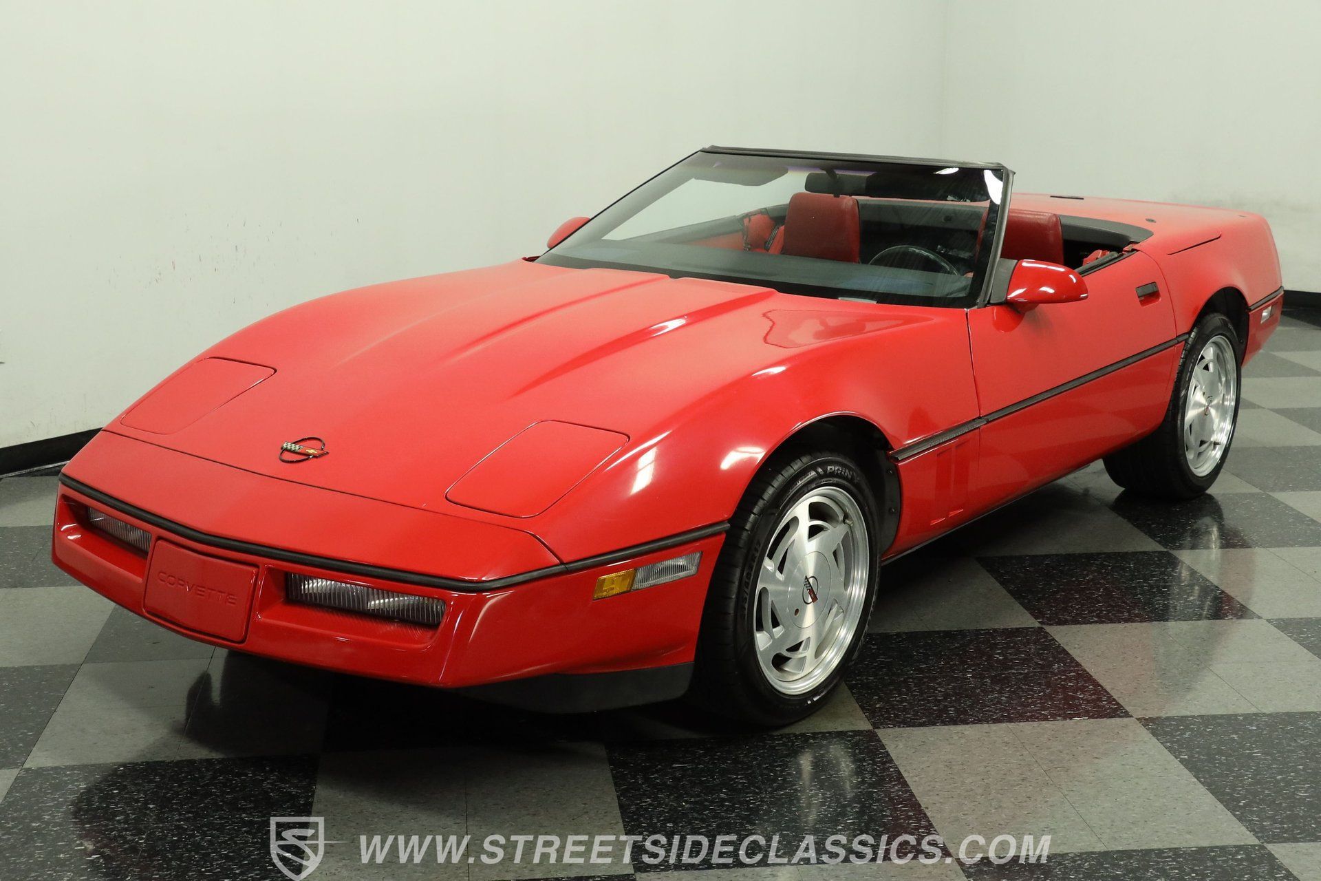 Used 1988 Chevrolet Corvette Convertible RWD image 18