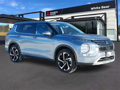 Used 2023 Mitsubishi Outlander SE