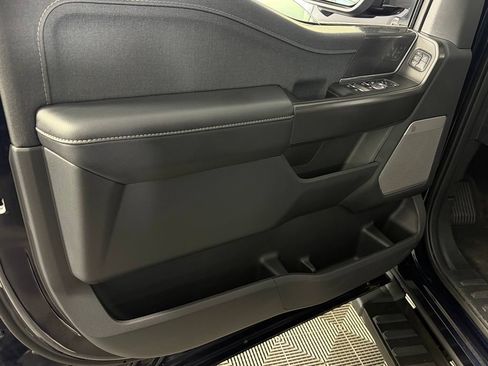 Used 2025 Ford F150 Lariat AWD/4WD image 27