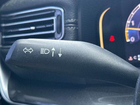 Used 2023 Jeep Wagoneer 4WD w/ Convenience Group I image 36