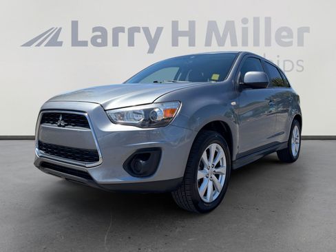 Used 2015 Mitsubishi Outlander Sport ES FWD image 1