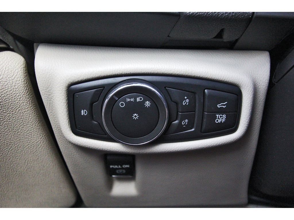 Used 2020 Lincoln Nautilus Reserve w/ Cargo Utility Package FWD image 22