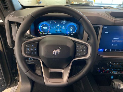 New 2025 Ford Bronco Outer Banks image 18