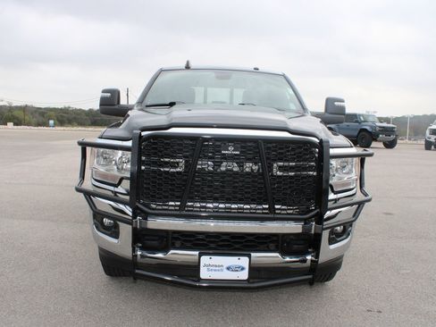 Used 2024 RAM 2500 Big Horn w/ Level 2 Equipment Group image 3