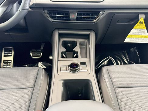 New 2026 Volkswagen Tiguan SE R-Line FWD image 26