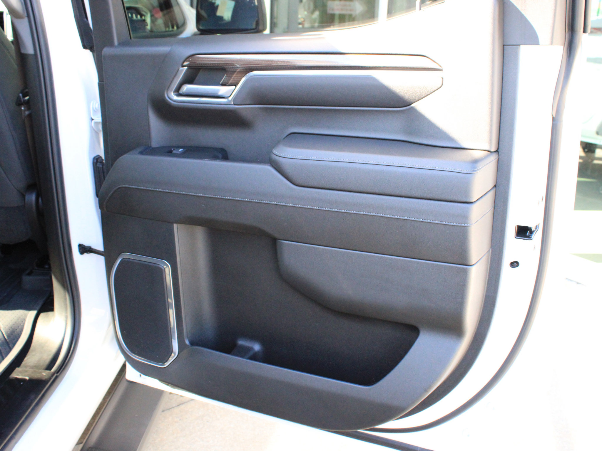 Used 2023 Chevrolet Silverado 1500 RST w/ Convenience Package II AWD/4WD image 27
