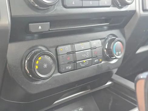 Used 2016 Ford F150 XLT w/ Equipment Group 302A Luxury AWD/4WD image 28