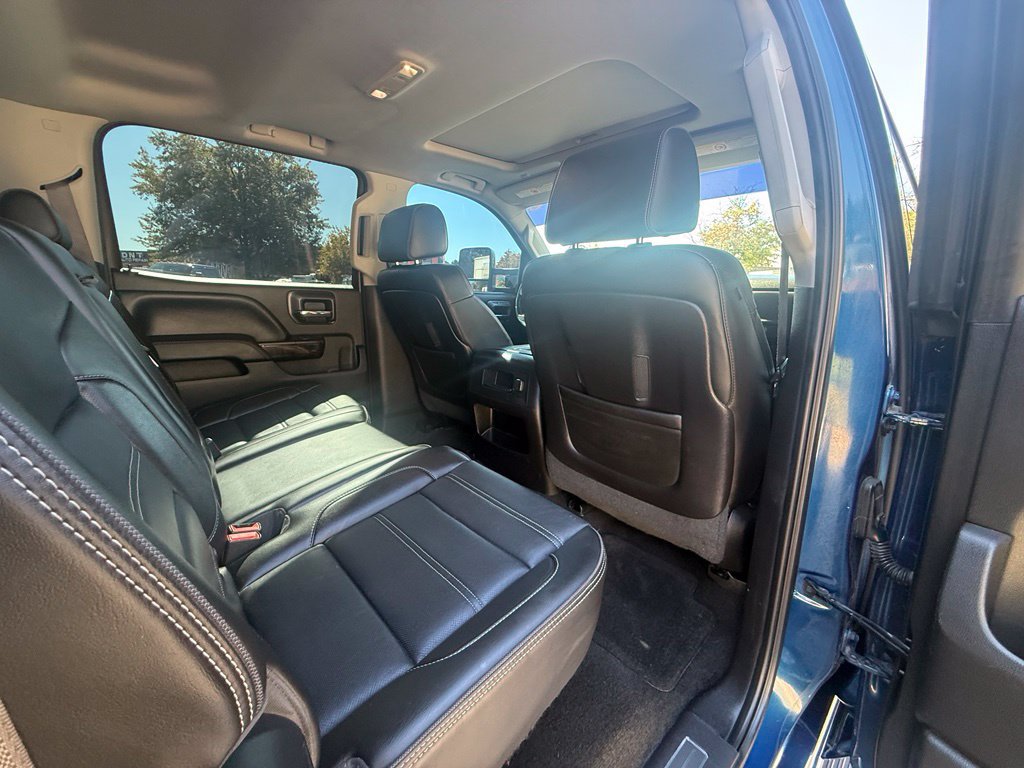 Used 2015 GMC Sierra 2500 Denali w/ Duramax Plus Package AWD/4WD image 29
