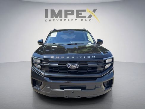 Used 2025 Ford Expedition Active AWD/4WD image 8