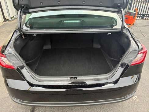 Used 2025 Toyota Camry LE image 29