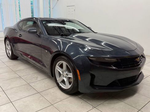 Used 2022 Chevrolet Camaro LT RWD image 1