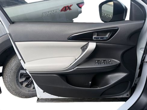 Used 2023 Mitsubishi Eclipse Cross SE image 16