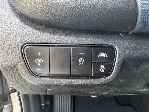 Used 2021 Kia Seltos S AWD/4WD image 17