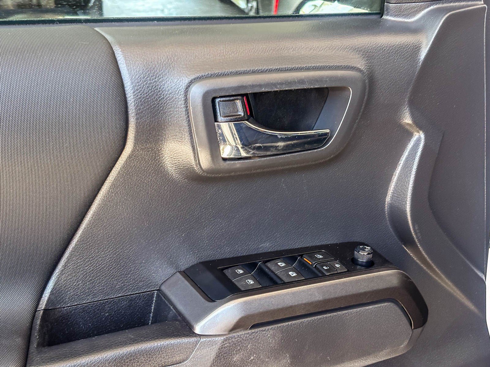 Used 2023 Toyota Tacoma TRD Sport w/ Technology Package RWD image 22