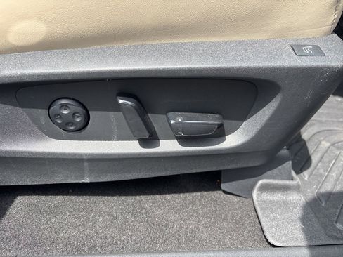 Used 2023 INFINITI QX60 Sensory w/ Cargo Package image 73