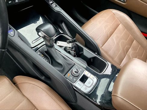 Used 2022 Kia Telluride SX w/ SX Prestige Package AWD/4WD image 17