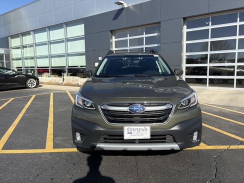 Used 2022 Subaru Outback Limited image 2