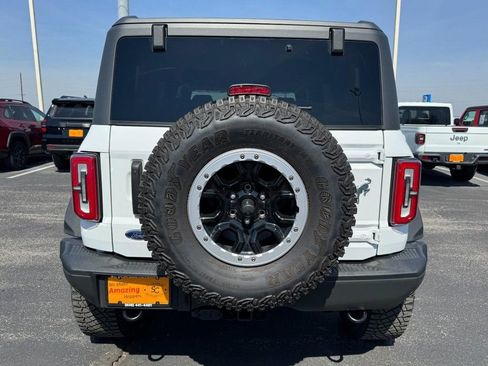Used 2023 Ford Bronco Badlands image 4
